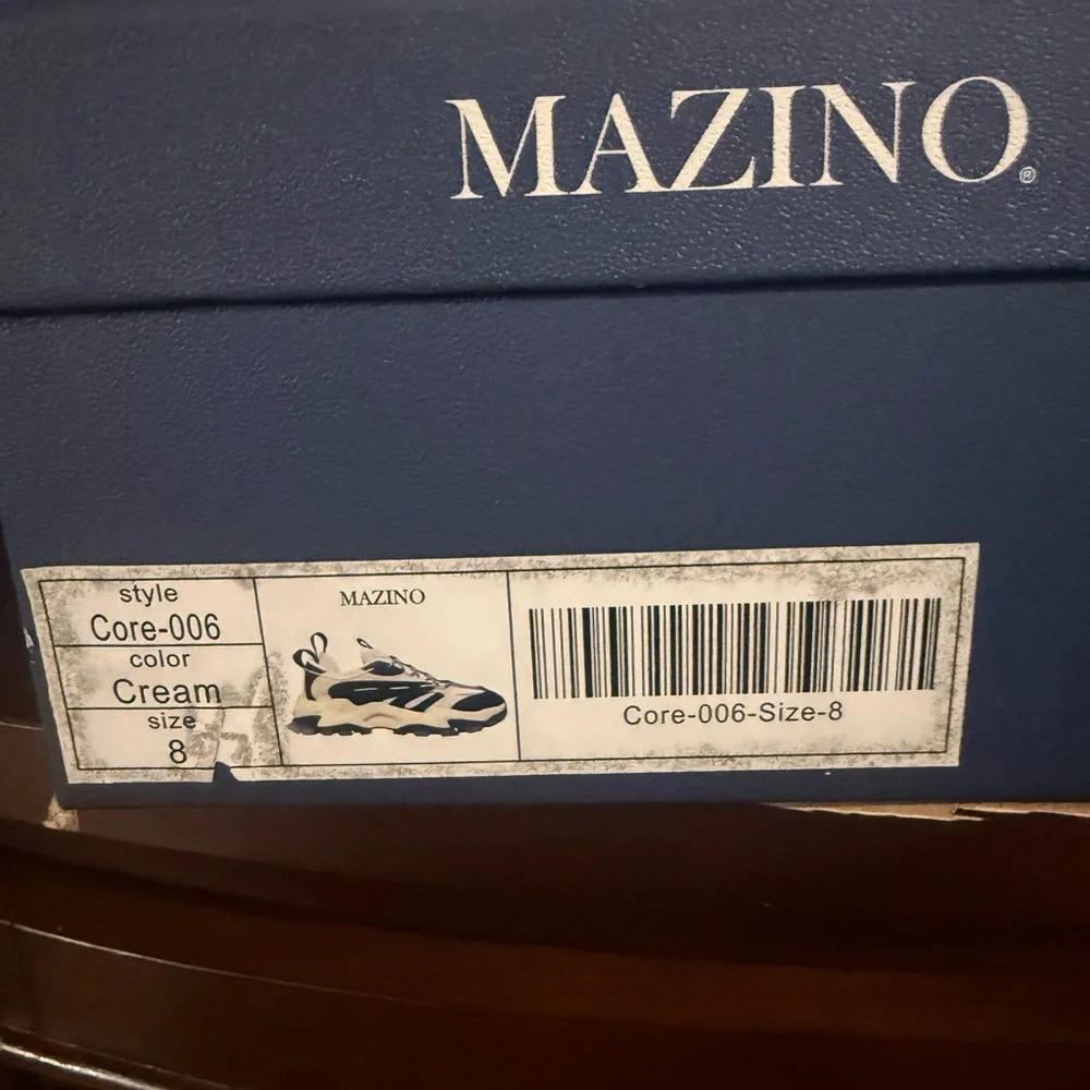 Men's Black and Cream Sneakers - Picture 6 of 6